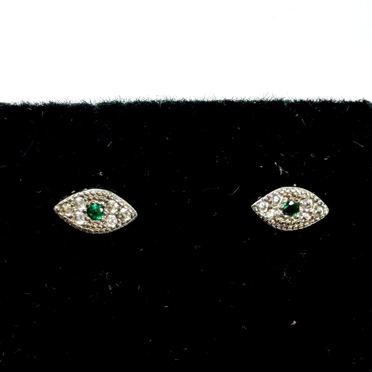 Ojos Verdes de Encanto - FABS