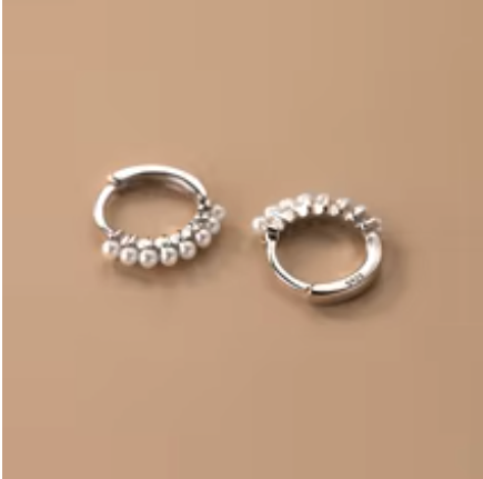FABS0149	Silver Pearl Hoops